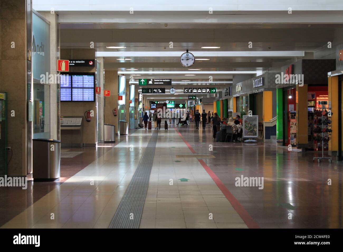 General image of the Chamartín station, in Madrid (Spain) in September 2020. / ANA BORNAY Stock Photo