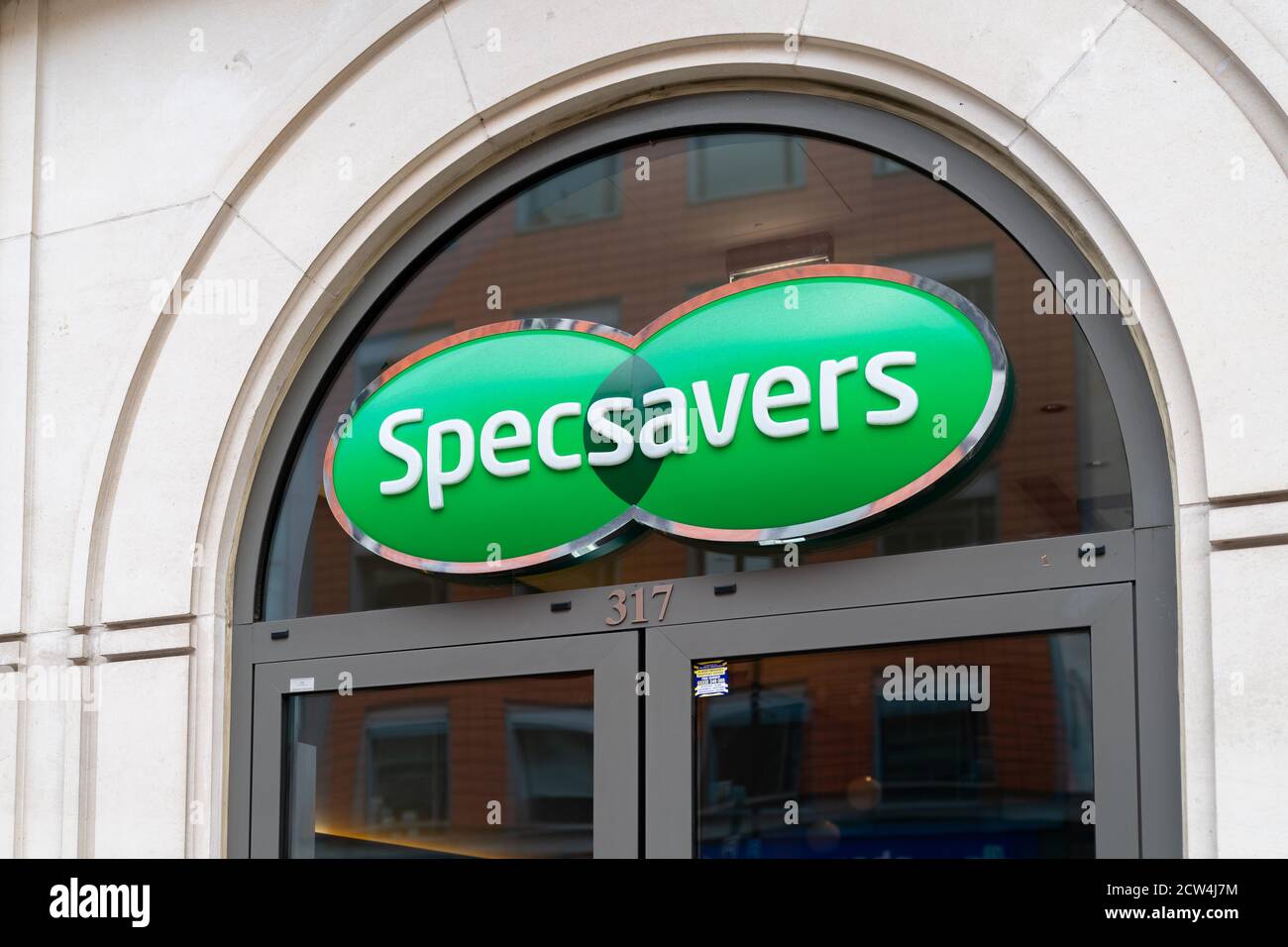 LONDON, ENGLAND - JULY 24, 2020:  Specsavers optician branch at Holborn, London during the COVID-19 pandemic - 091 Stock Photo