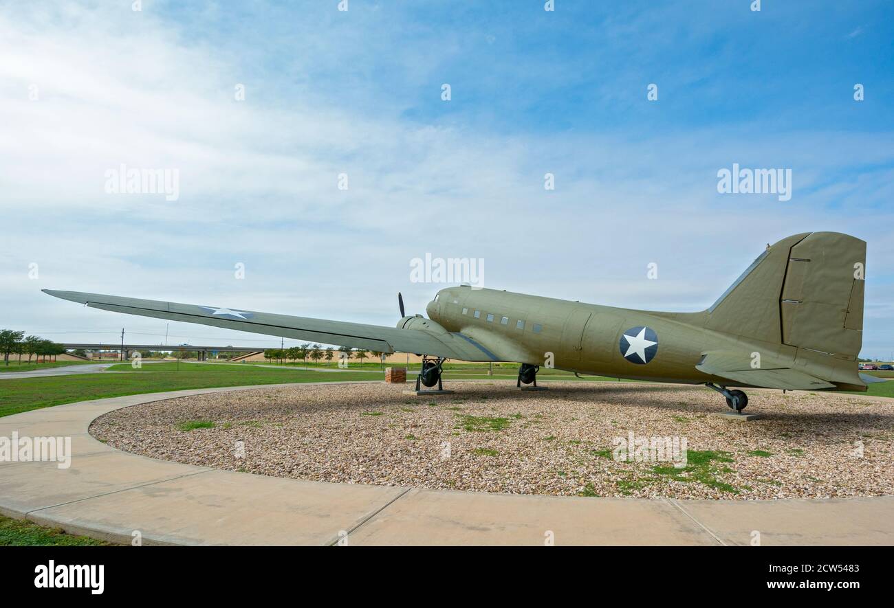 Texas, Lubbock, Silent Wings Museum, presents history of World War II