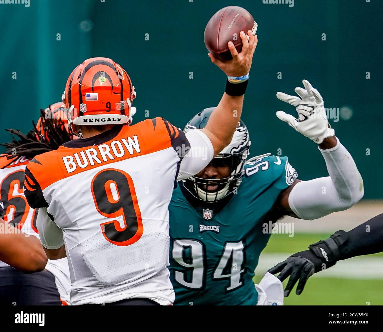 Cincinnati Bengals defensive tackle Josh Tupou (68) reacts during an NFL  football game against the Buffalo Bills, Monday, Jan. 2, 2023, in  Cincinnati. (AP Photo/Emilee Chinn Stock Photo - Alamy