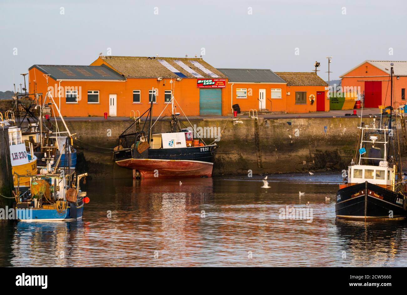 Port seton harbor hires stock photography and images Alamy