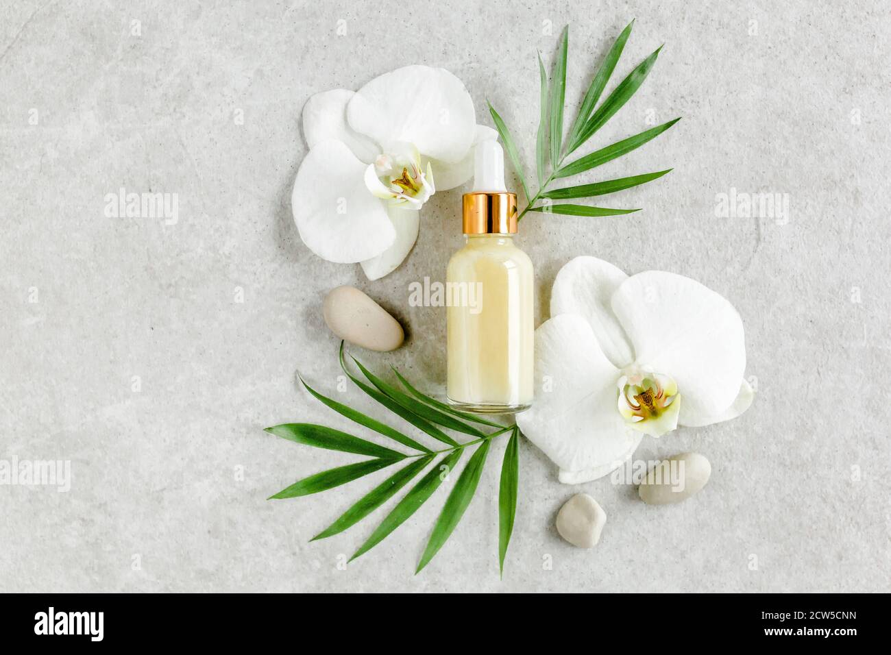 Essential oil, vegetable extract, serum, hyaluronic acid, facial cream