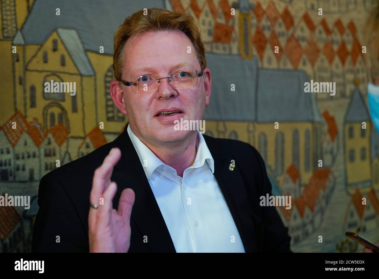 Dortmund, 27.9.2020: Andreas Hollstein (CDU), ist bei der Oberbürgermeister-Stichwahl im Rahmen der Kommunalwahl 2020 gegen den SPD-Kandidaten Thomas Westphal (nicht im Bild) unterlegen. Stock Photo