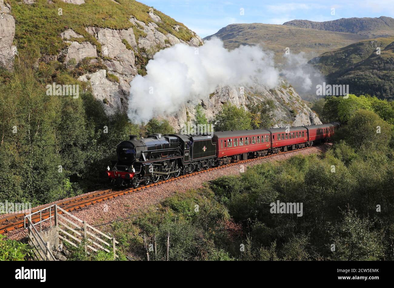 45212 passes Lochailort rock face with the afternoon Jacobite service on 23.9.20 Stock Photo