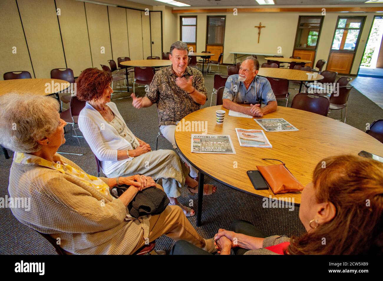 Man talking informally hi-res stock photography and images - Alamy