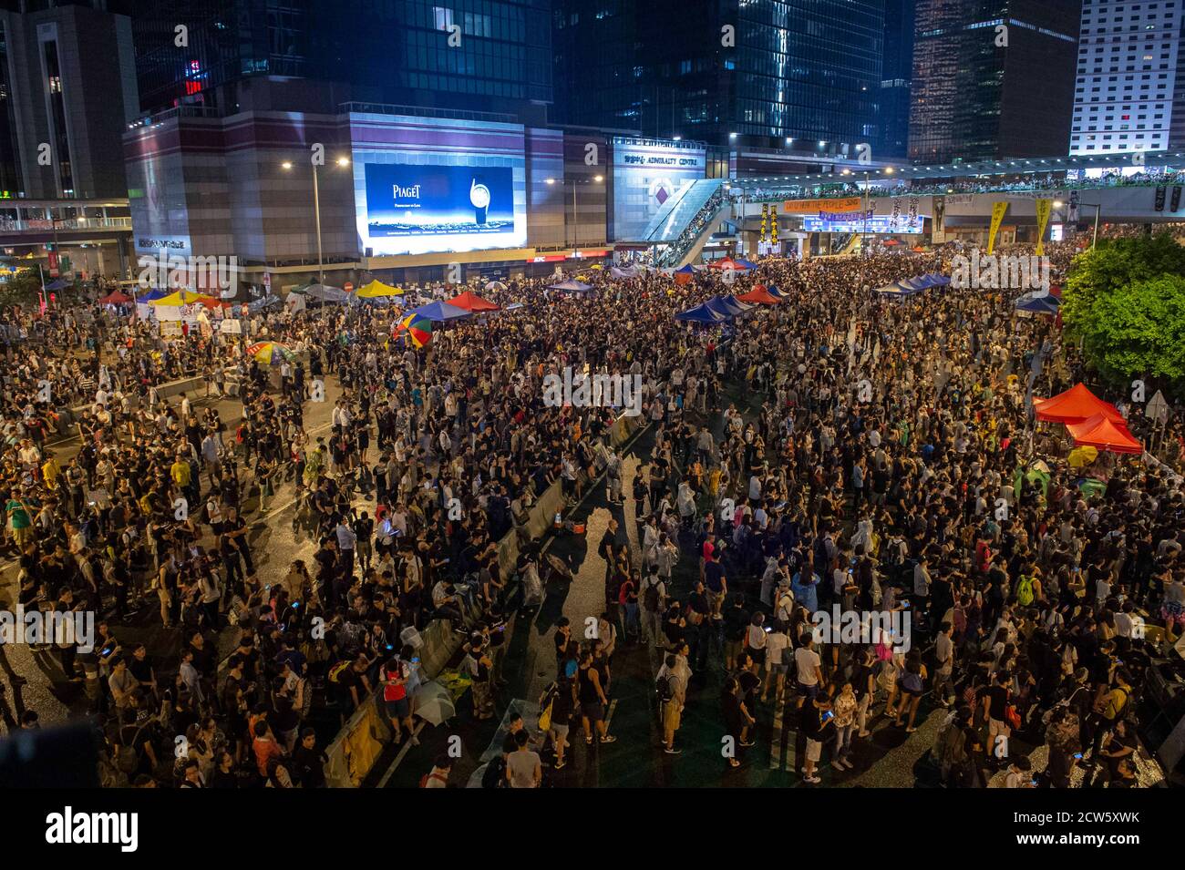 Hong Kong, Hong Kong, China. 3rd Oct, 2014. Protesters succeed in keeping Harcourt Road closed outside the Chief Executives office in the LegCo building, Tamar, Admiralty. Students maintain their pro-democracy sit-in while police take no action to stop them. Harcourt Road remains filled with protesters.Alamy Stock Image/Jayne Russell Credit: Jayne Russell/ZUMA Wire/Alamy Live News Stock Photo