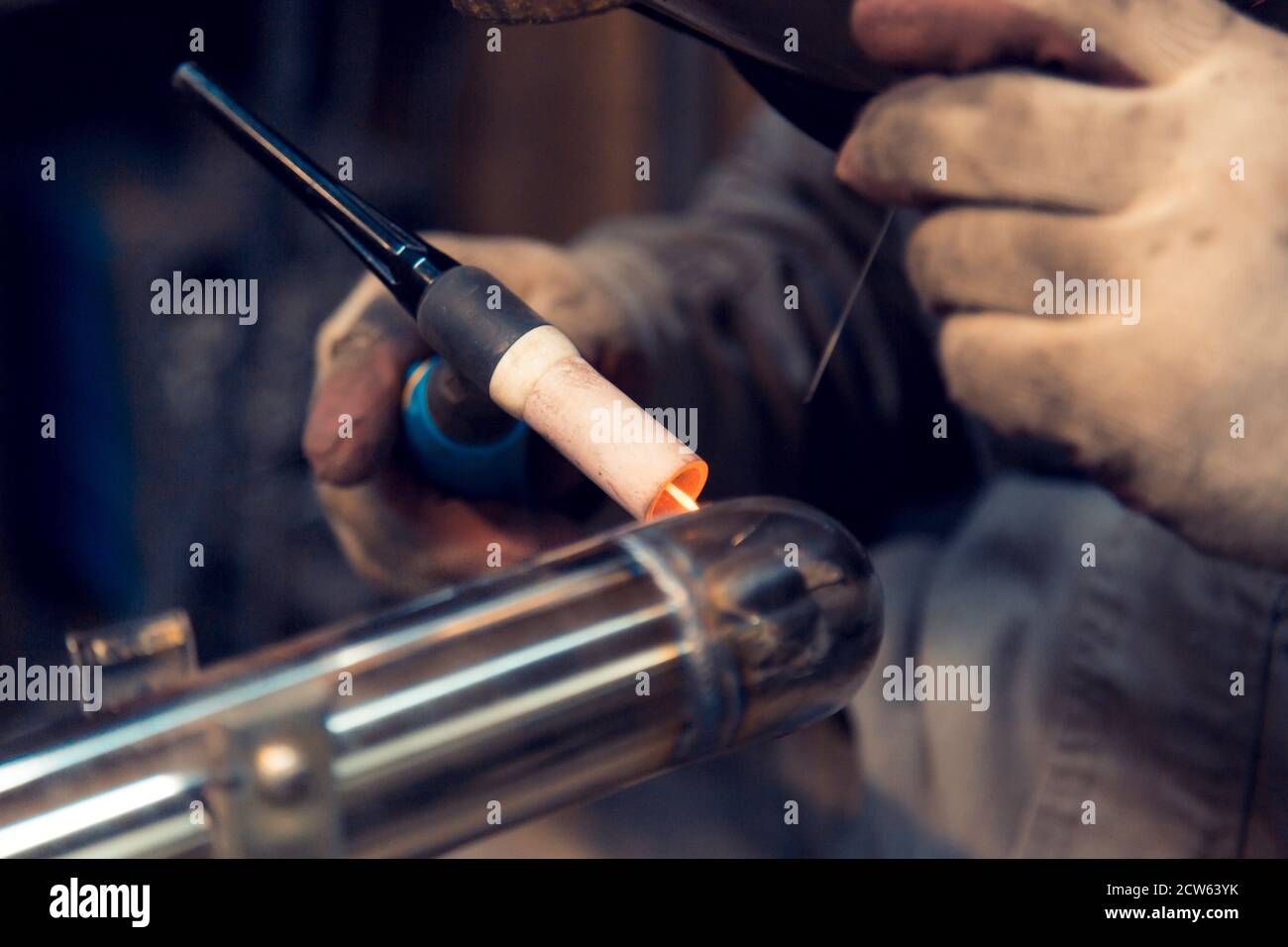 Stainless steel pipe hires stock photography and images Alamy