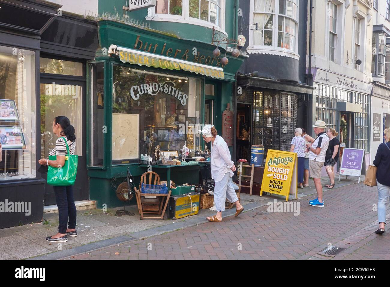 Antiques and Curiosities, George Street, Hastings, East Sussex, UK Stock Photo