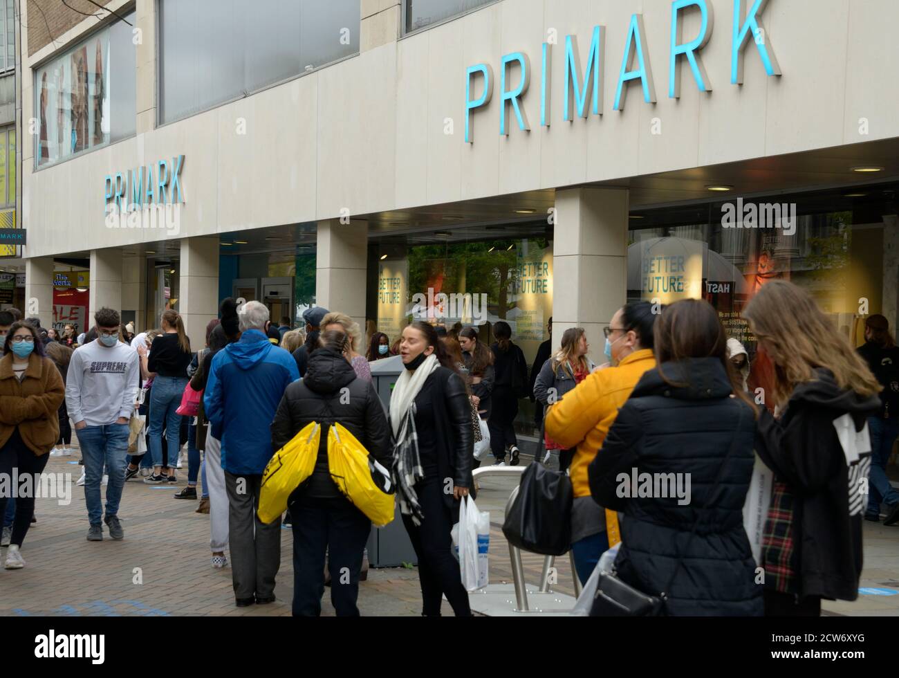 People queueing for Primark, in Nottingham Stock Photo