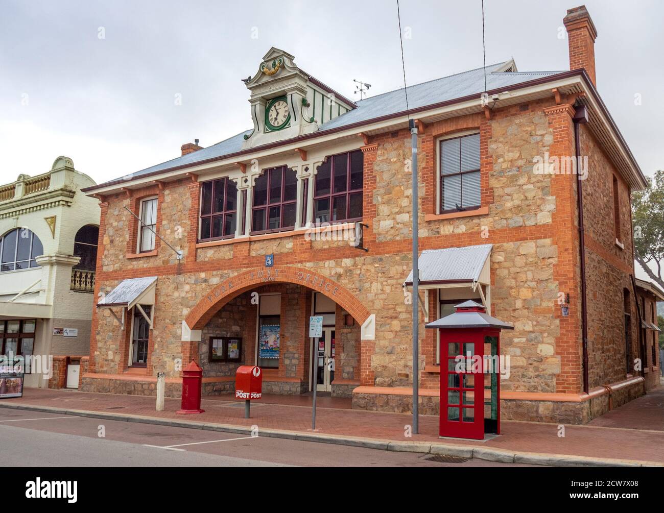 York Post Office stone and brick building by architect Temple