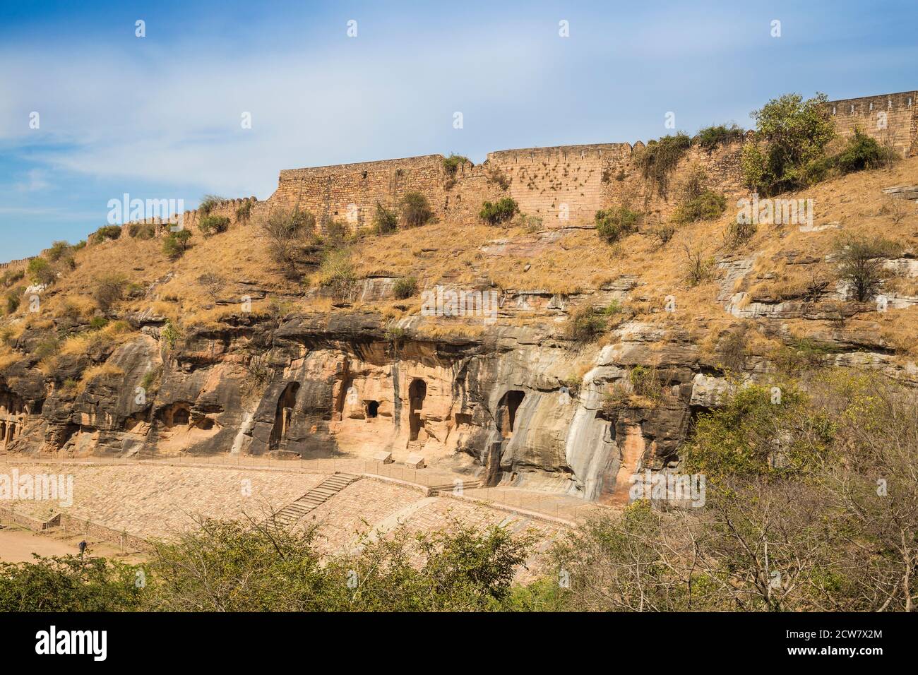 India, Madhya Pradesh, Gwalior, Jain Images cut into the cliff rock of Gwalior Fort Stock Photo