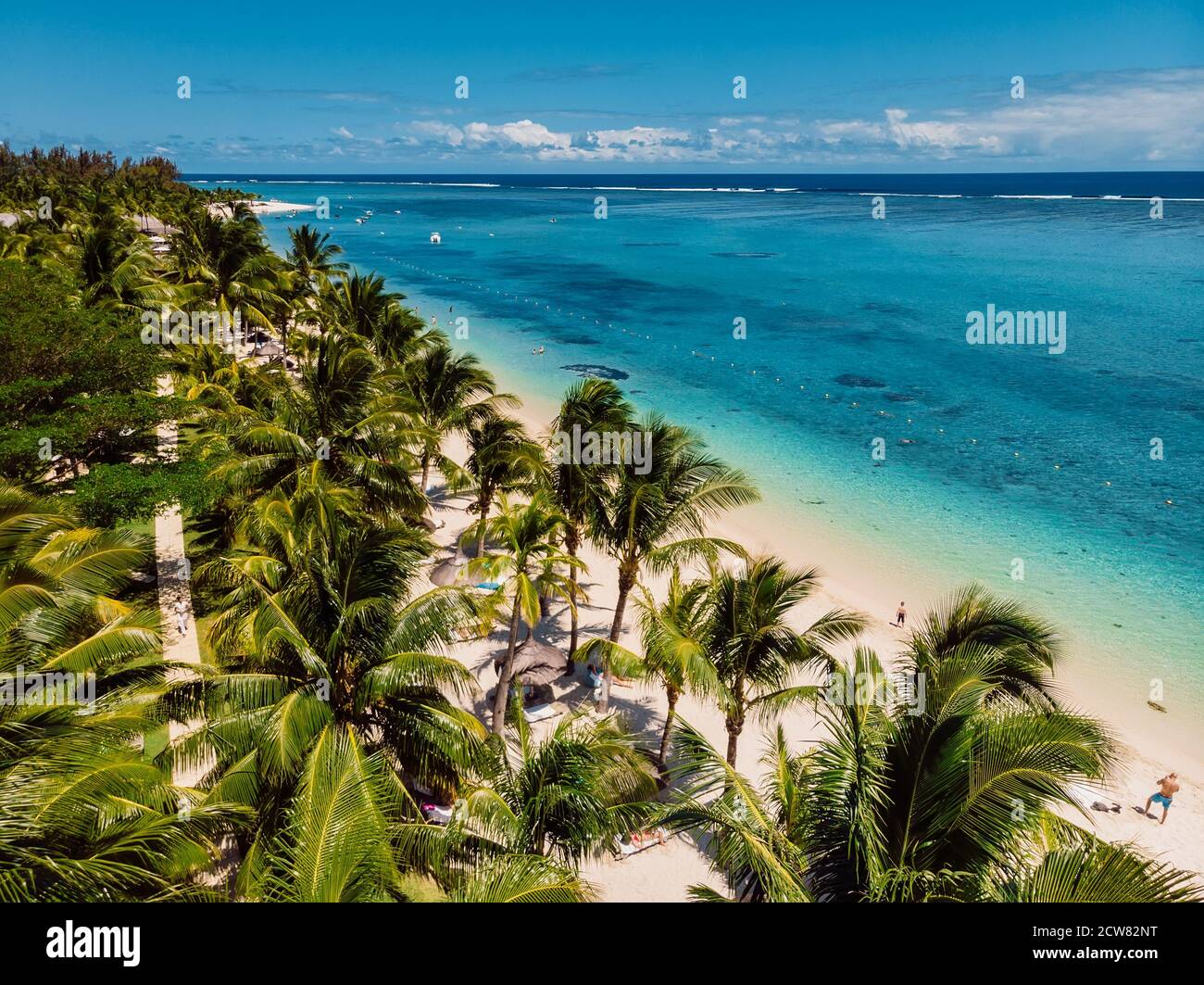 Luxury aerial island view sandy hi-res stock photography and images - Alamy