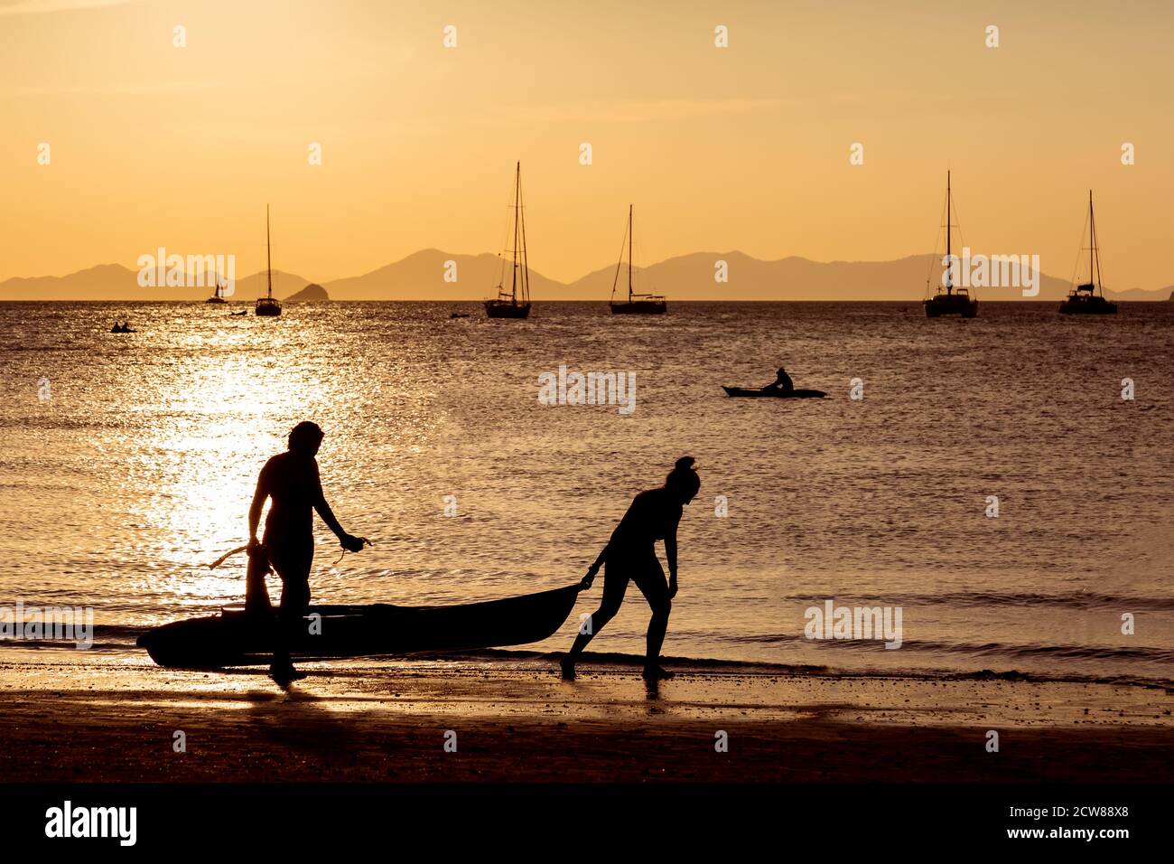 Two People Yacht High Resolution Stock Photography And Images Alamy Two People Yacht High Resolution Stock Photography And Images Alamy