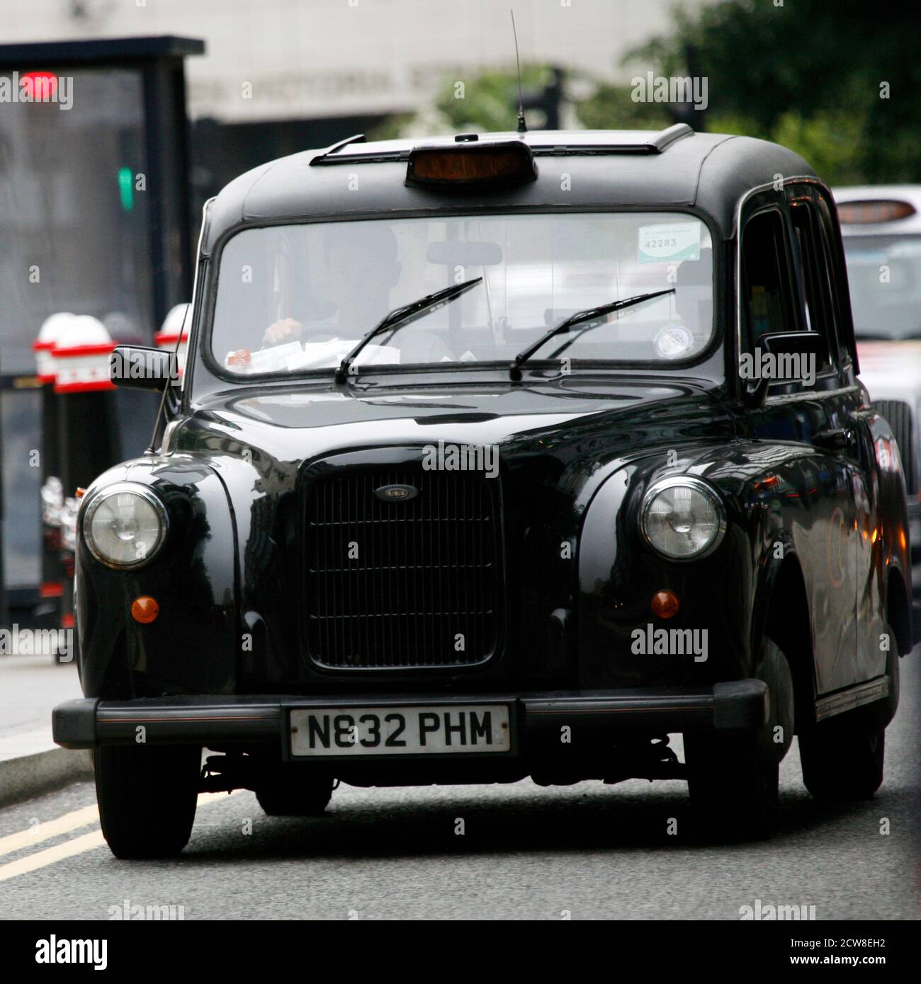 London Uk June 14 12 Tx4 London Taxi Also Called Hackney Carriage Black Cab Traditionally Taxi Cabs Are All Black In London But Now Produce Stock Photo Alamy London Uk June 14 12 Tx4 London Taxi Also Called Hackney Carriage Black Cab Traditionally Taxi Cabs Are All Black In London But Now Produce Stock Photo Alamy