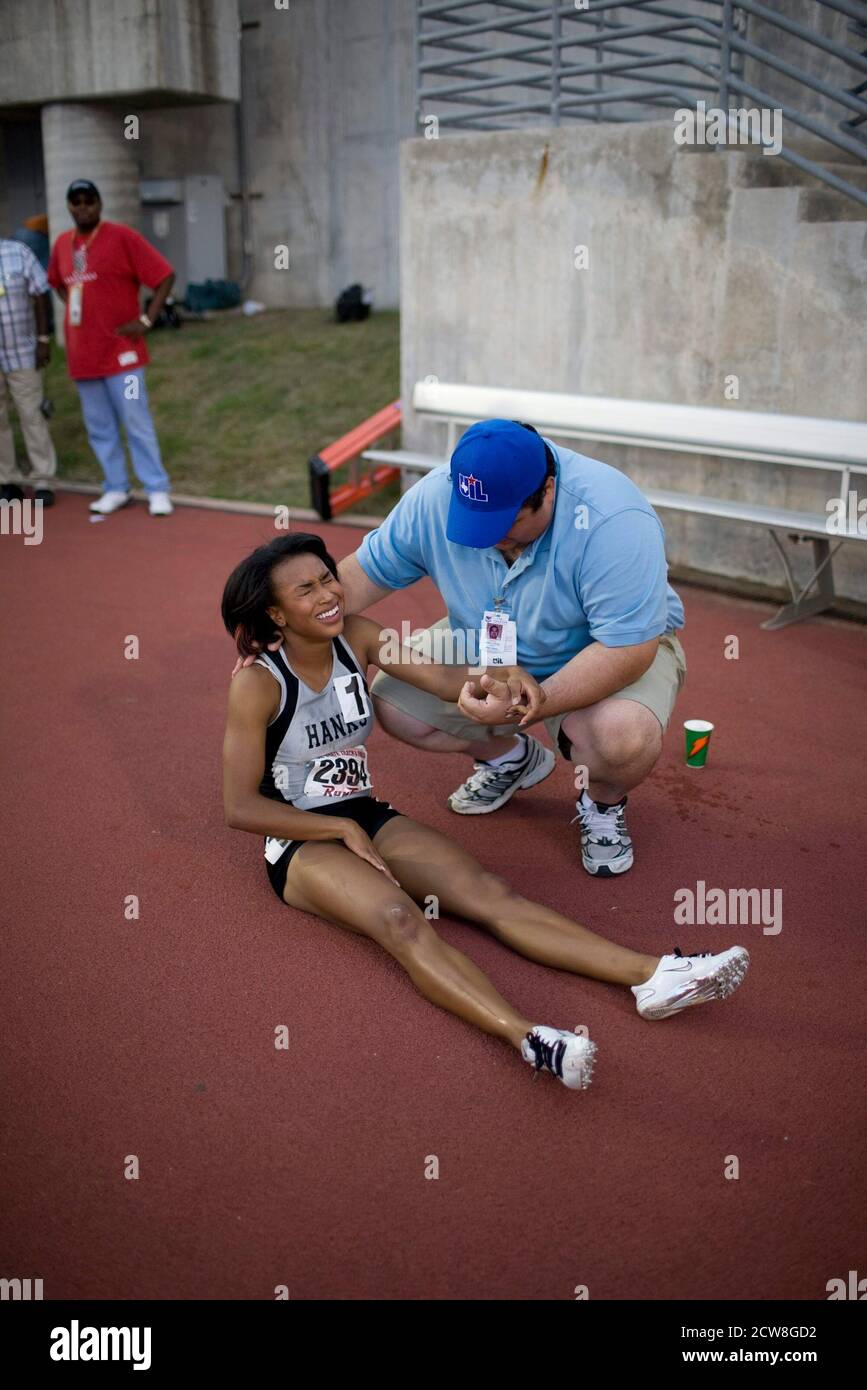 Female And High School Track And Field High Resolution Stock Photography And Images Alamy Female And High School Track And Field High Resolution Stock Photography And Images Alamy