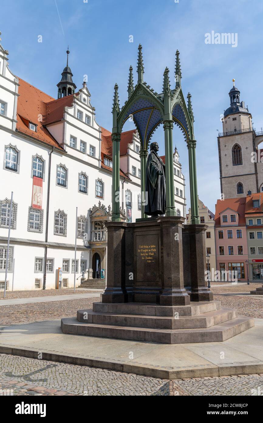 Martin luther memorial wittenberg hi-res stock photography and images ...