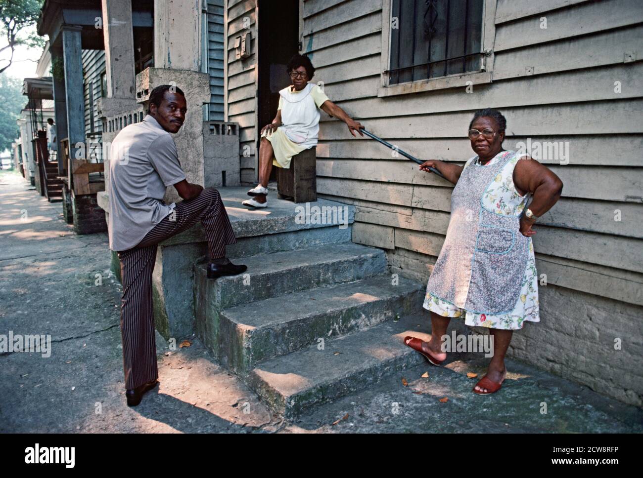 AFRICAN AMERICANS IN DOWNTOWN SAVANNAH, USA, 1980s Stock Photo Alamy