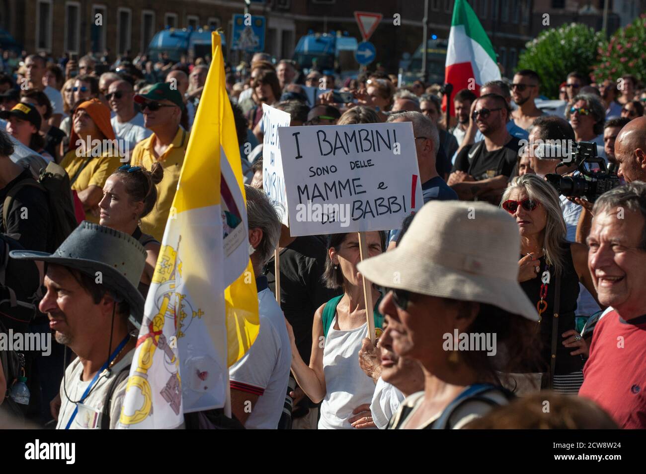 Rome, Italy, 05/06/2020: No Mask rally, against the 'health dictatorship'. Bocca della Verità Square Stock Photo