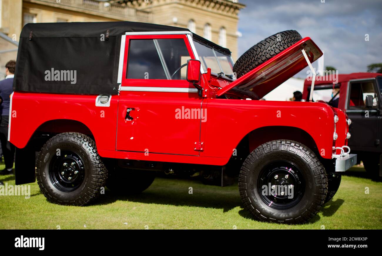 Land rover series 2 hi-res stock photography and images - Alamy