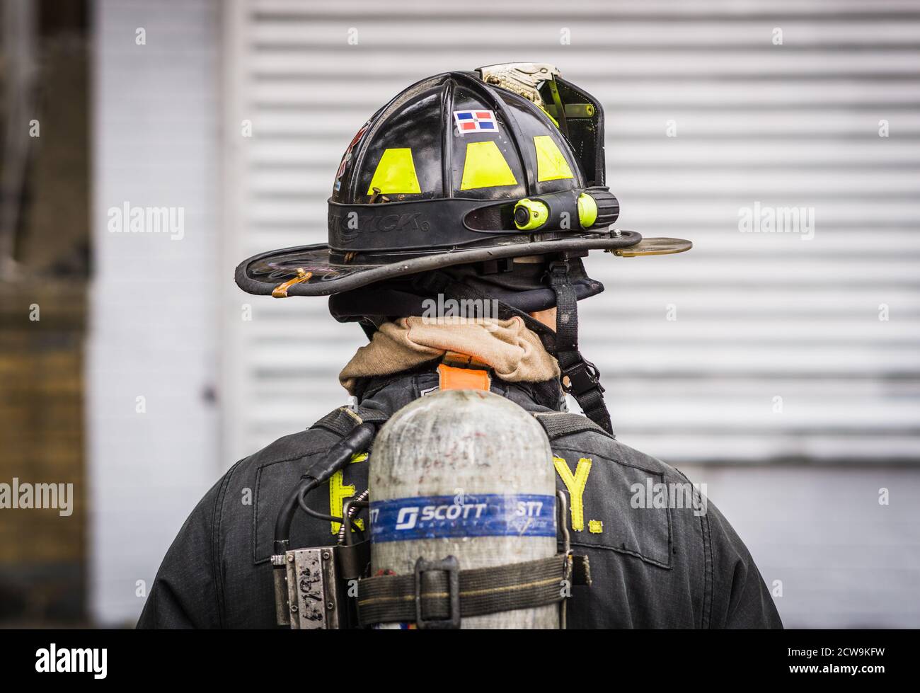 New York City Fire fighters rescue three children from a burning ...