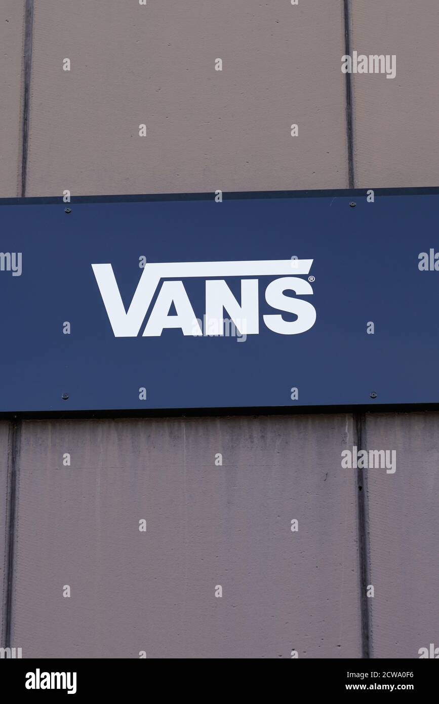 Bordeaux , Aquitaine / France - 09 25 2020 : Vans shop sign text and logo  store of american footwear shoes apparel company specialized in skate board  Stock Photo - Alamy