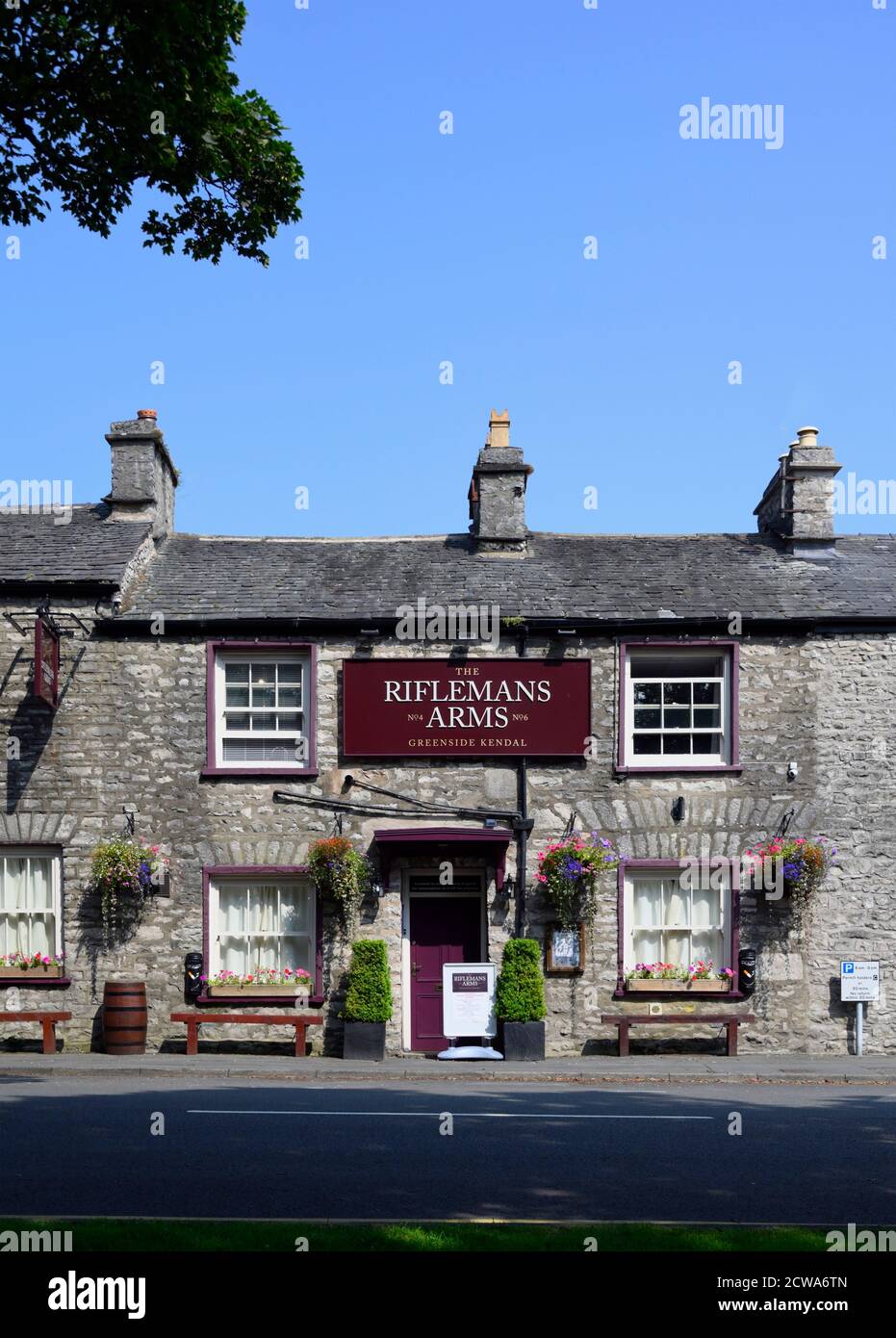Riflemans arms hires stock photography and images Alamy