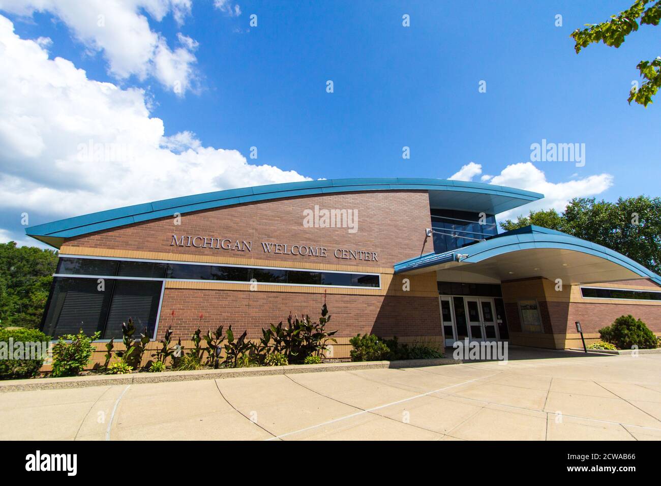 Monroe, Michigan, USA - August 17, 2020: Exterior of the state of Michigan Welcome Center on Interstate 75. Stock Photo