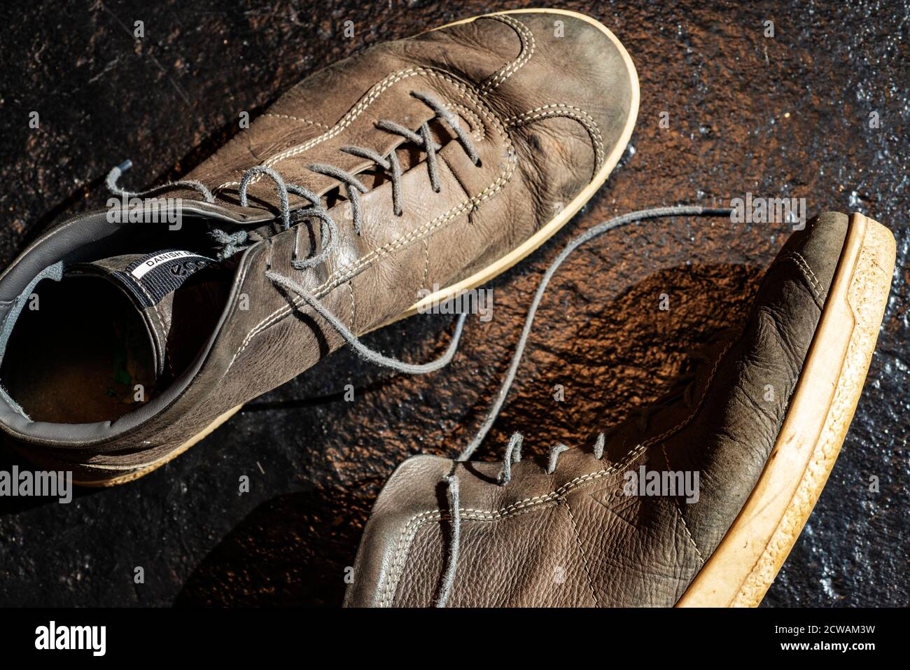 Ecco mens boots on sale 2025