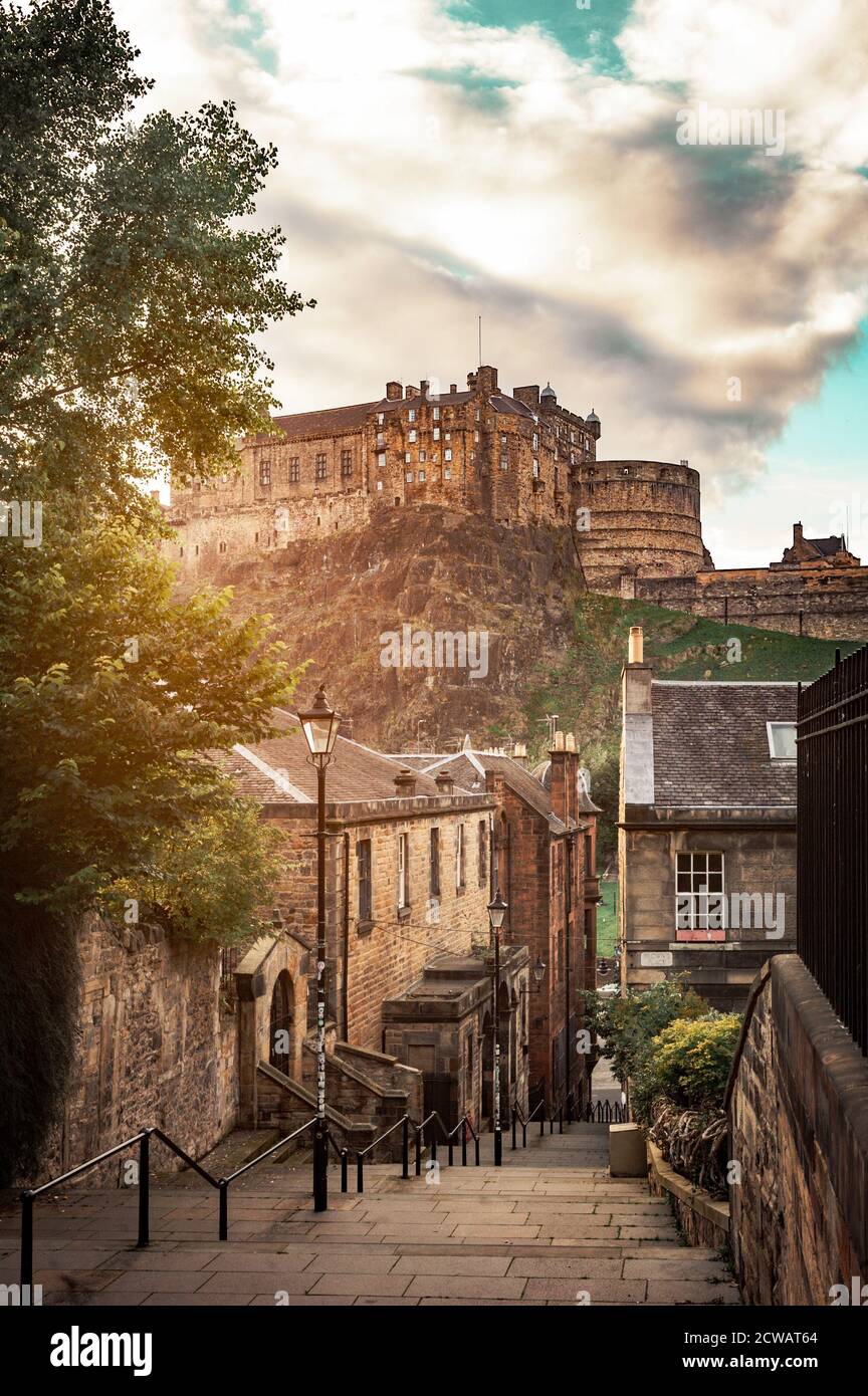 Sunset view of Edinburgh Castle from The Vennel, Edinburgh Stock Photo