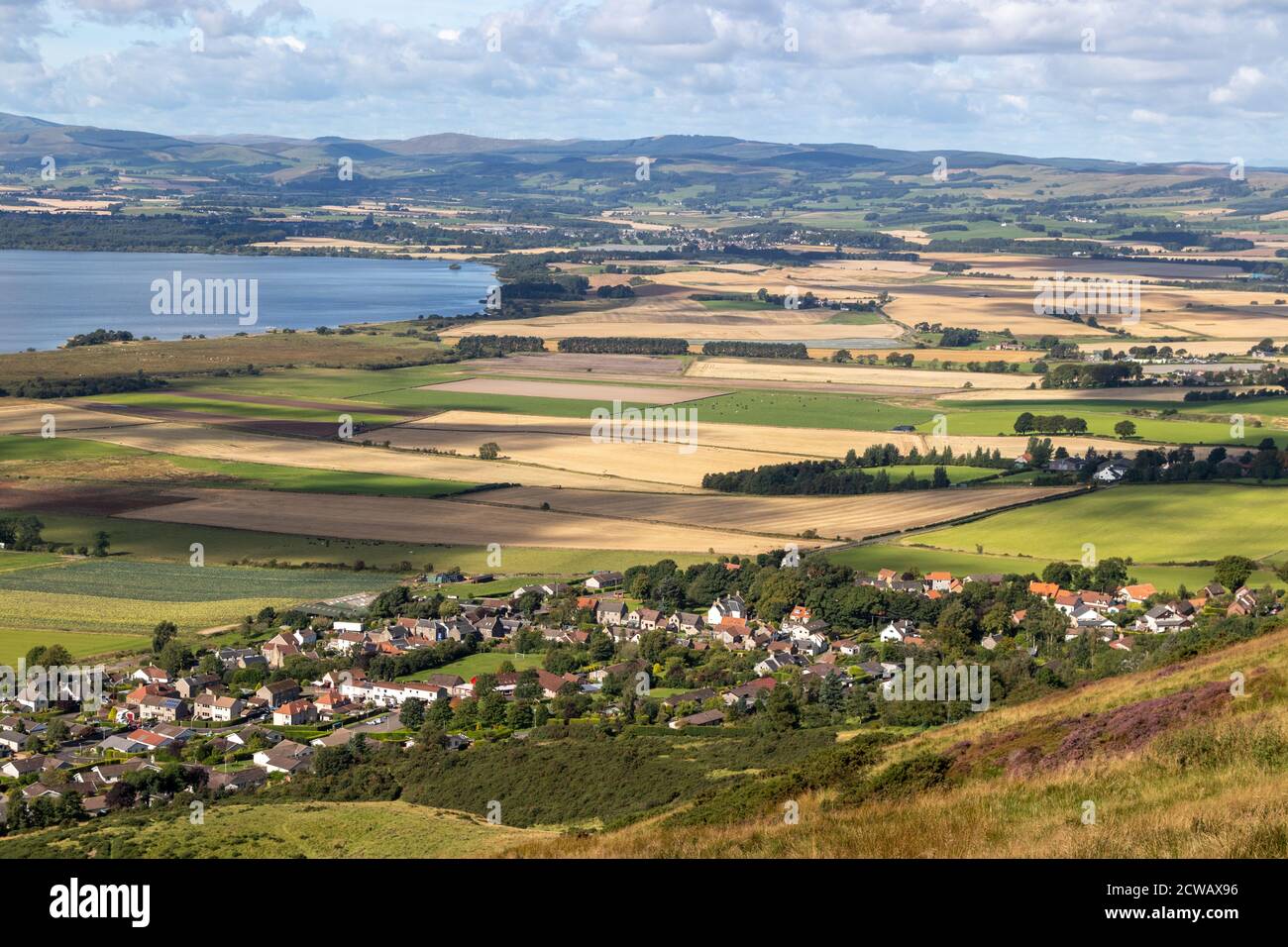 British rural village scene hi-res stock photography and images - Alamy