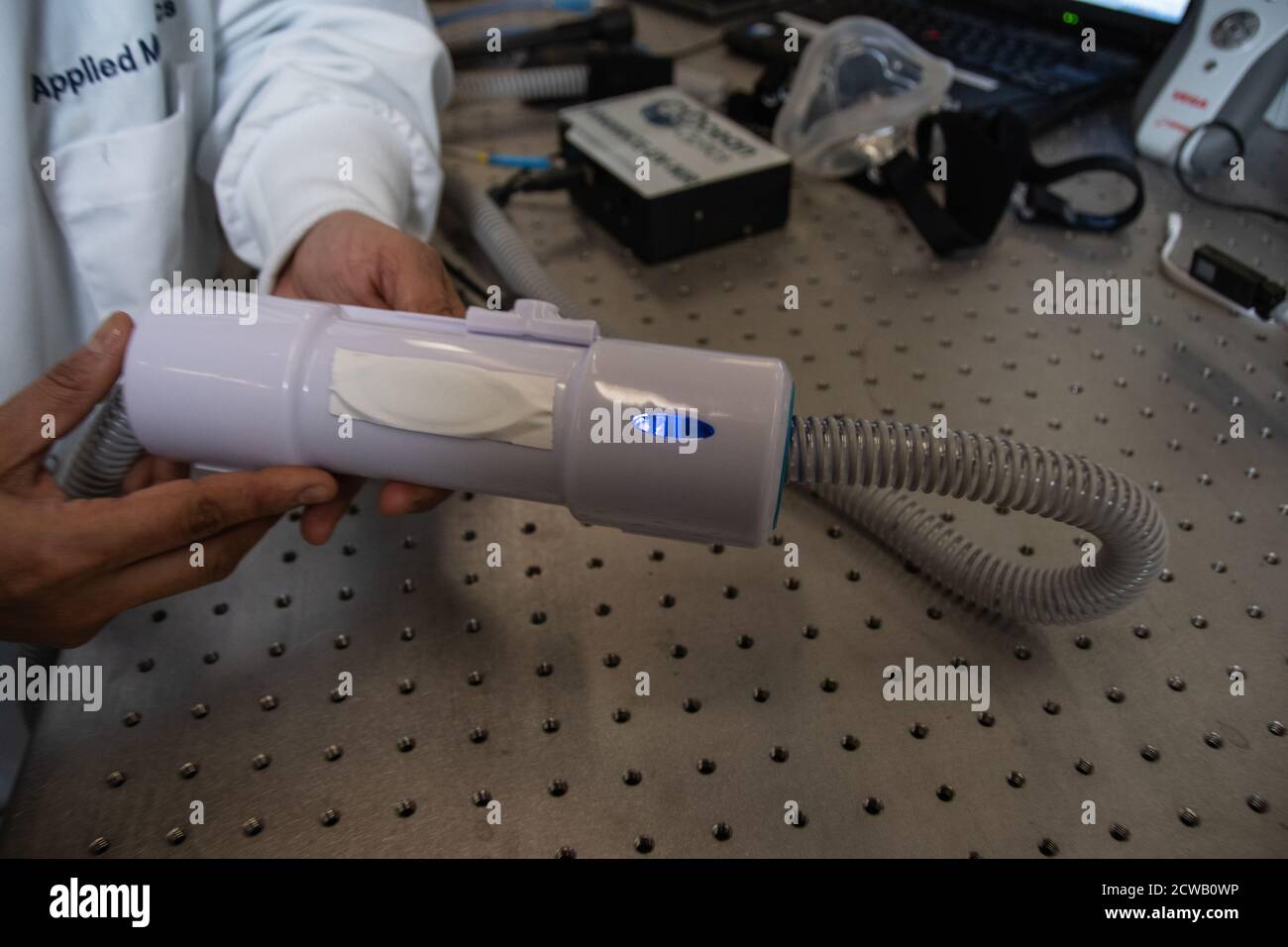 FDA scientists are testing a device that claims to use UV light to ...