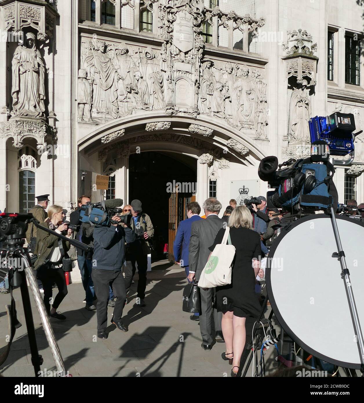 Government legal team arrive at the Supreme Court in London to defend against the legal challenge to the Prorogation of Parliament , by Gina Miller. 17th Sept 2019.the prorogation of the Parliament, was ordered by Queen Elizabeth II upon the advice of the Conservative Prime Minister, Boris Johnson, on 28 August 2019. opposition politicians saw this as an unconstitutional attempt to reduce parliamentary scrutiny of the Government's Brexit plan. Gina Nadira Miller is a Guyanese-British business owner and activist who initiated the 2016 R v Secretary of State for Exiting the European Union court Stock Photo