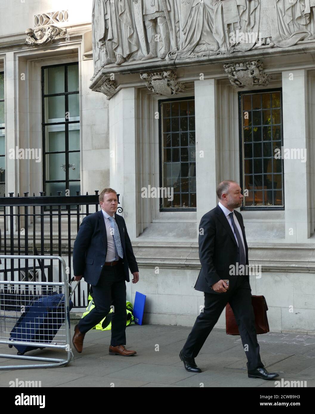 legal team arrive at the Supreme Court in London to defend against the legal challenge to the Prorogation of Parliament , by Gina Miller. 17th Sept 2019.the prorogation of the Parliament, was ordered by Queen Elizabeth II upon the advice of the Conservative Prime Minister, Boris Johnson, on 28 August 2019. opposition politicians saw this as an unconstitutional attempt to reduce parliamentary scrutiny of the Government's Brexit plan. Stock Photo