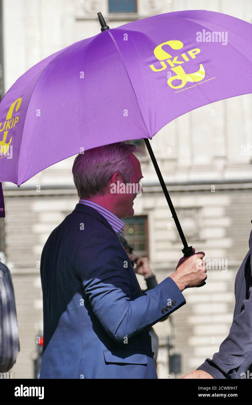 UKIP Brexit supporter at the Supreme Court, on the last day of the hearing on the Prorogation of Parliament. 19th Sept 2019. prorogation of the Parliament of the United Kingdom was ordered by Queen Elizabeth II upon the advice of the Conservative Prime Minister, Boris Johnson, on 28 August 2019. opposition politicians saw this as an unconstitutional attempt to reduce parliamentary scrutiny of the Government's Brexit plan. A decision that the prorogation was unlawful was made by the Supreme Court of the United Kingdom on 24th September 2019. Stock Photo