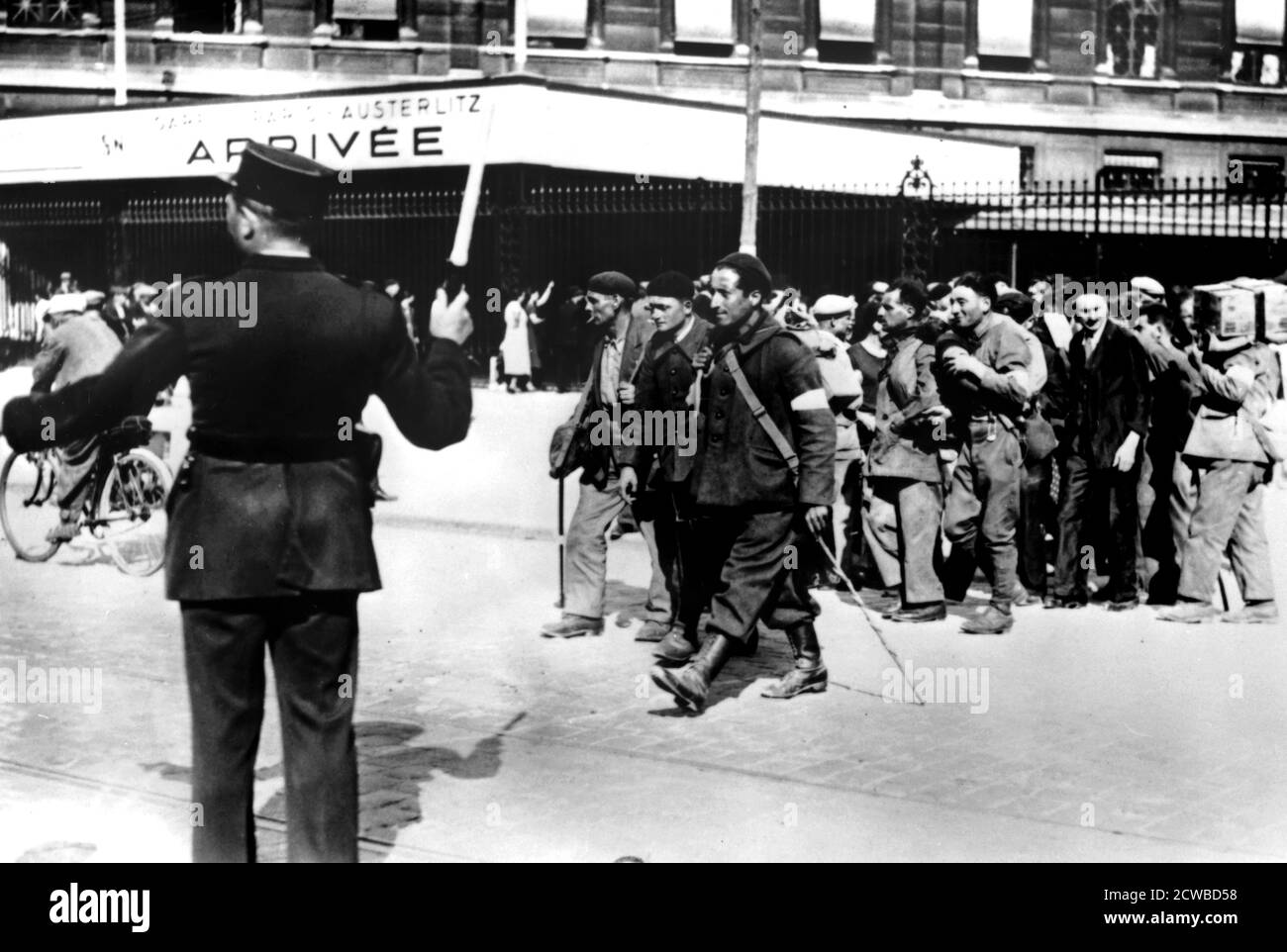 Demobilised French soldiers arriving at the Gare d'Austerlitz, Paris. The photographer is unknown. Stock Photo