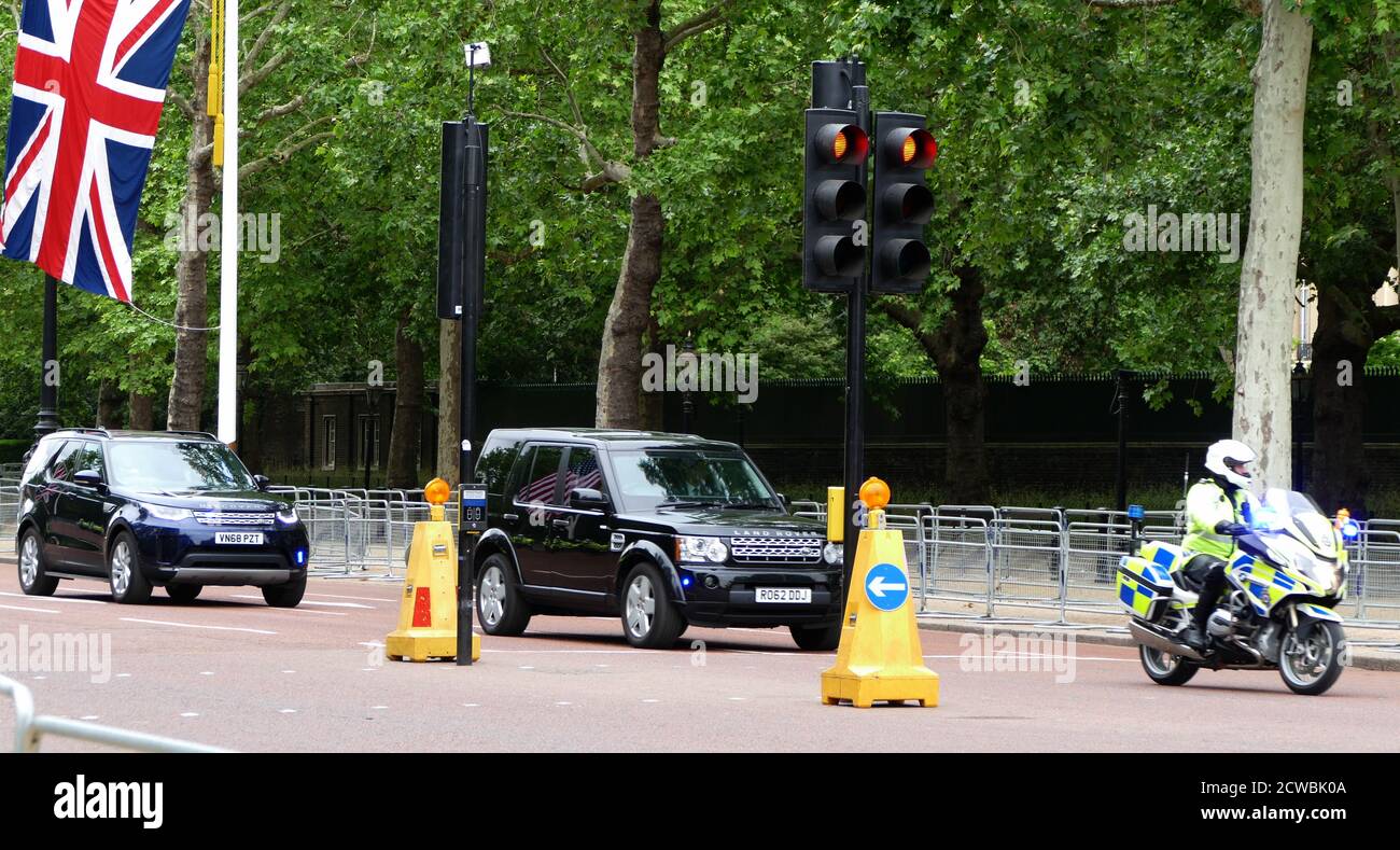Photograph of the armed police security at St James' Palace during President Donald Trump's visit, June 2019 Stock Photo