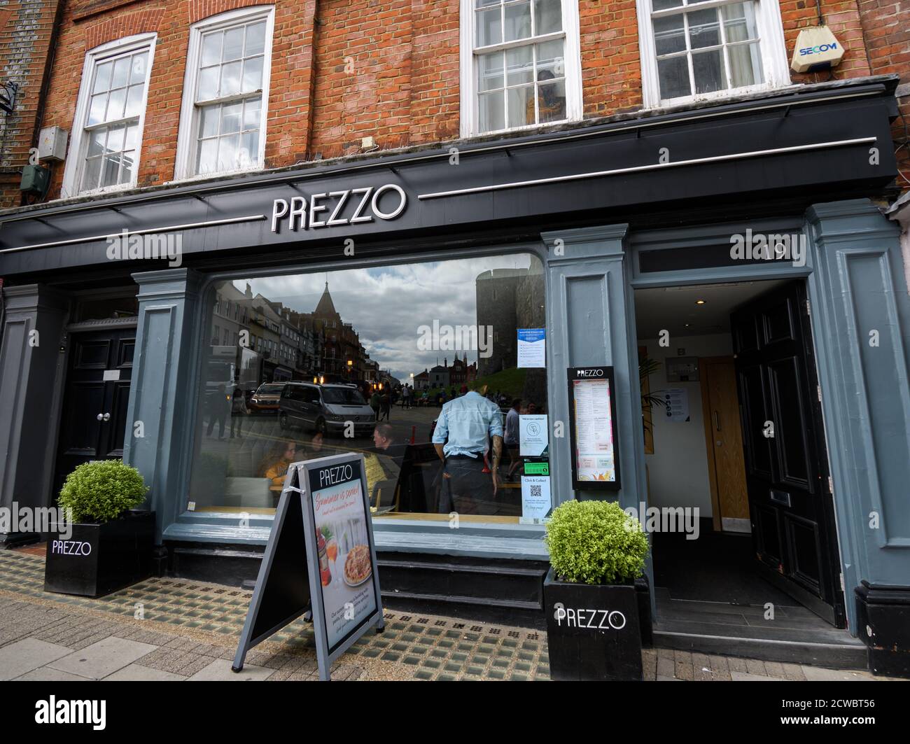 Windsor, United Kingdom - August 31 2020:  The frontage of Prezzo Restaurant on Thames St Stock Photo