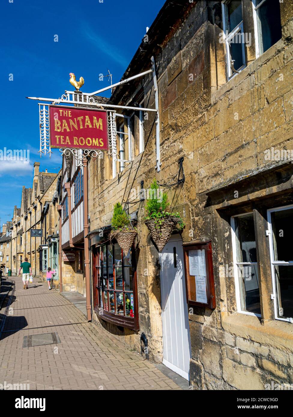 CHIPPING CAMPDEN with The Bantam tea rooms in historic Chipping Campden High Street Cotswolds UK Stock Photo