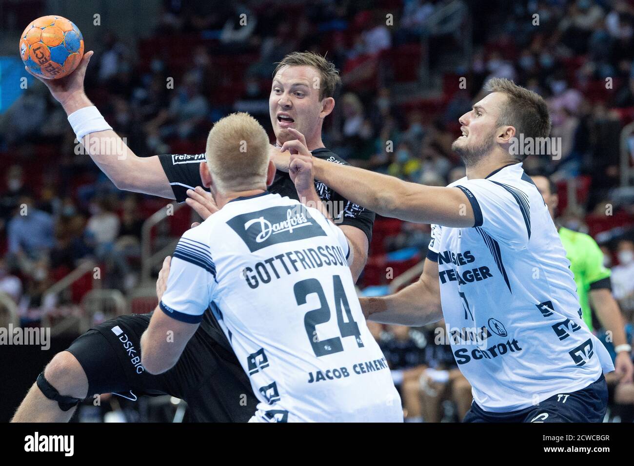 Duesseldorf, Germany. 26th Sep, 2020. Handball DHB Supercup, THW Kiel