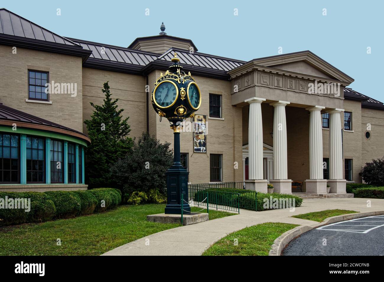 The National Watch & Clock Museum, 13,000 timepieces, international
