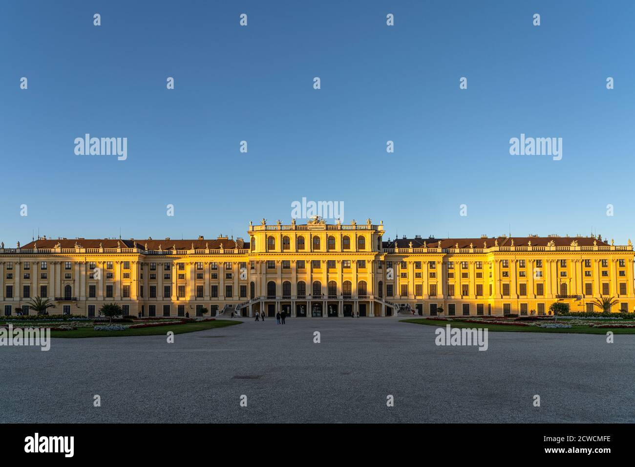 Schloss Schönbrunn, UNESCO Welterbe in Wien, Österreich, Europa  |  Schönbrunn Palace, UNESCO World Heritage Site in Vienna, Austria, Europe Stock Photo