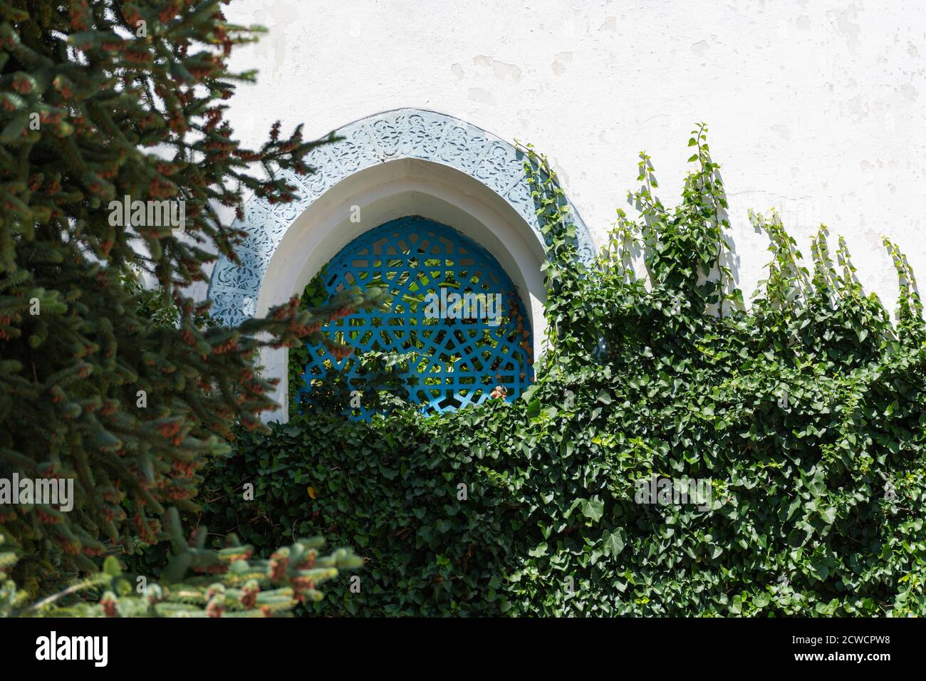 Arabic Style Door High Resolution Stock Photography and Images - Alamy