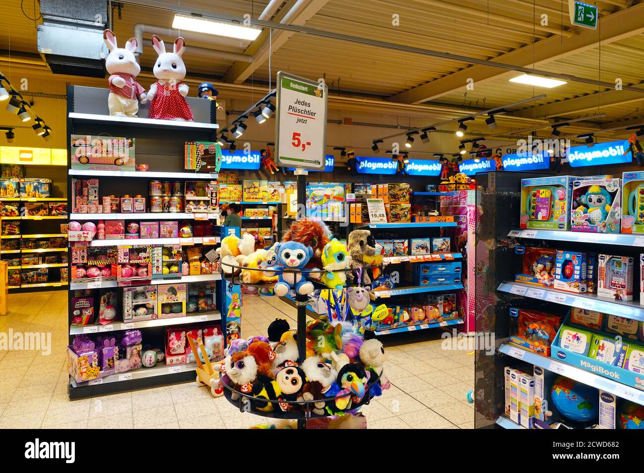 Toy shop interior hi-res stock photography and images - Alamy