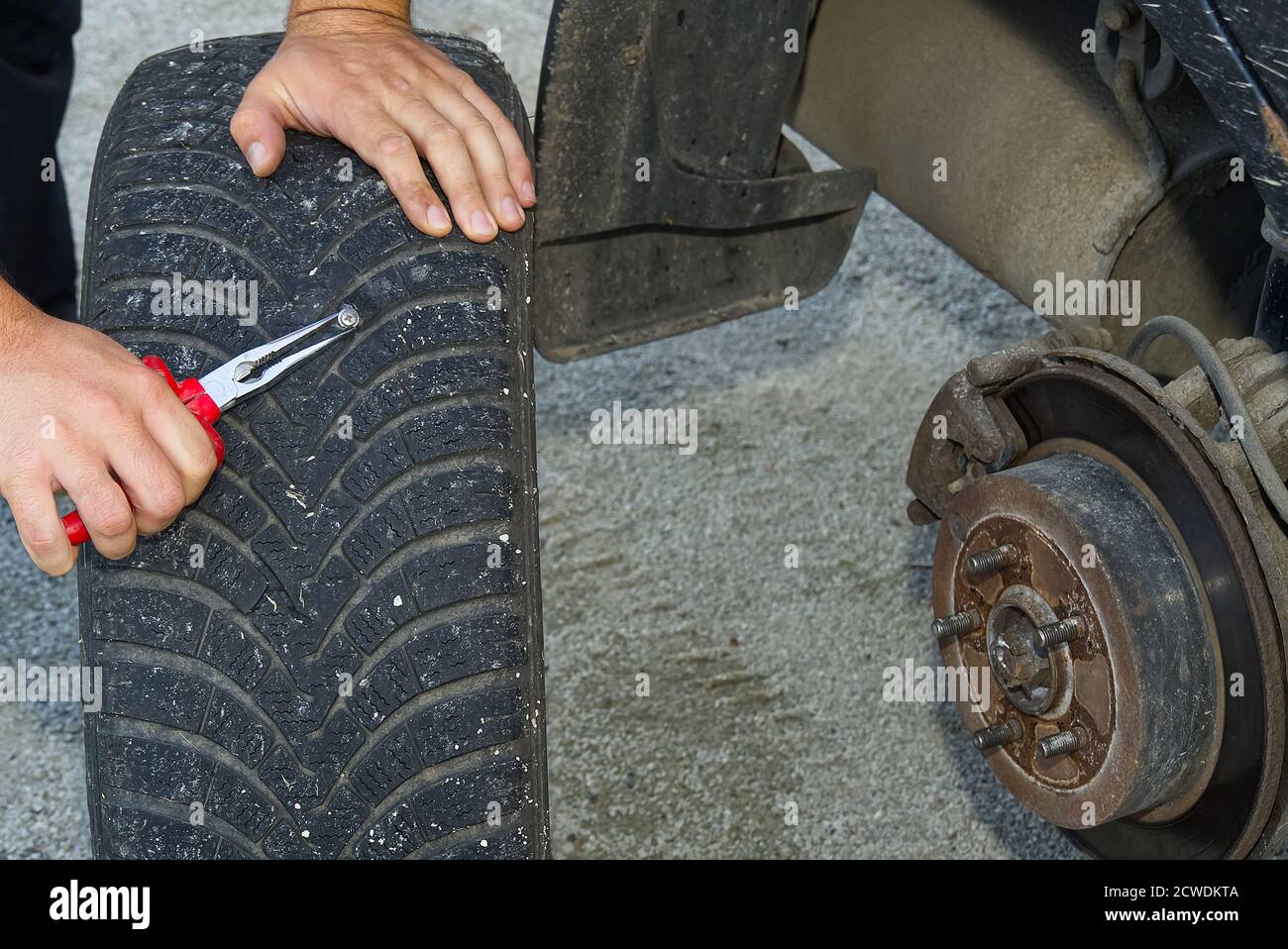How to avoid a tyre puncture, repair a puncture, tyre pressure monitoring |  Autocar India