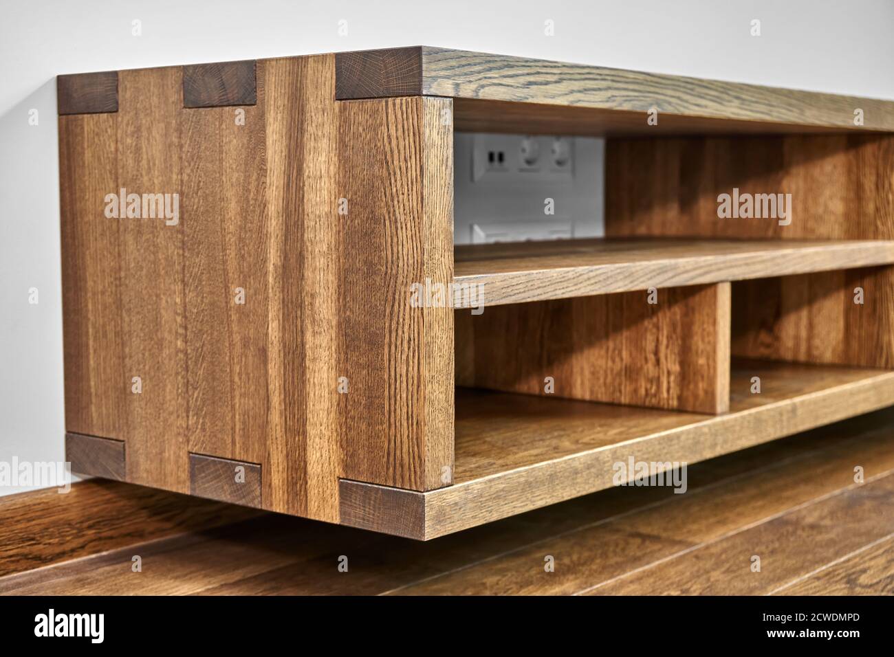 Modern furniture Wall mounted media Box joint media in