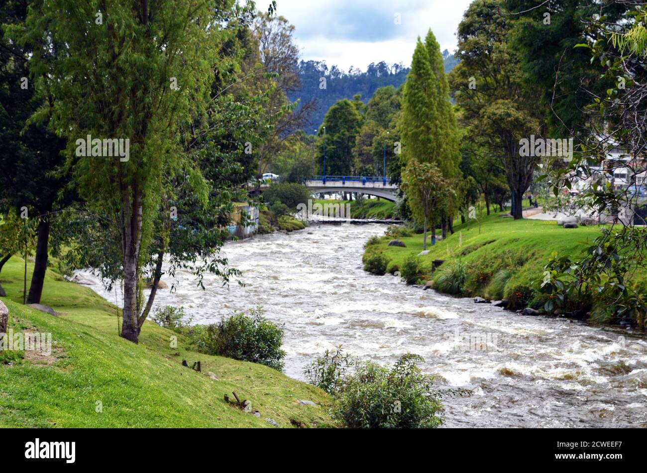 Cuenca, Ecuador Rio Tomebamba Stock Photo Alamy