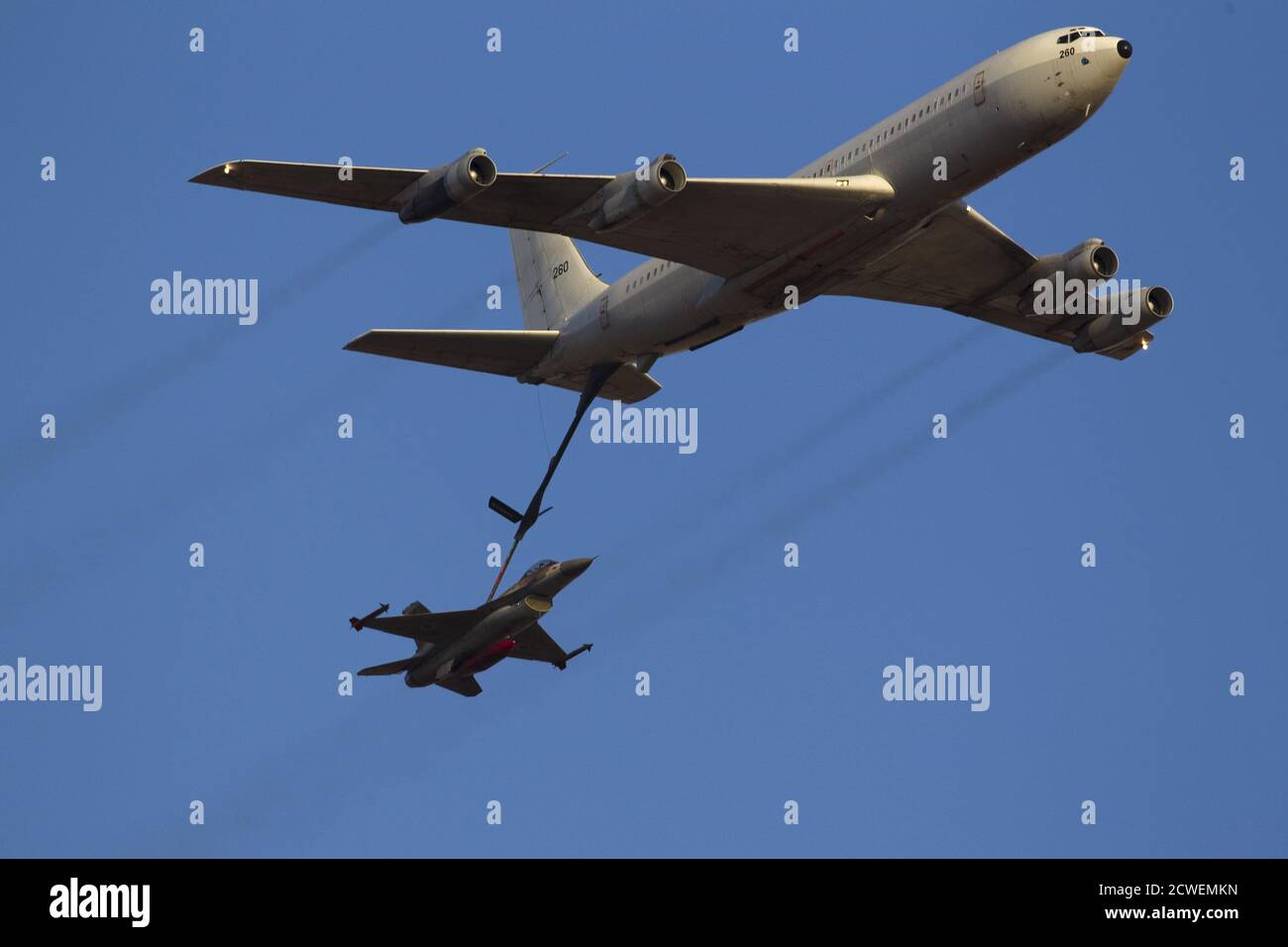 Israel f 16 jet hi-res stock photography and images - Alamy