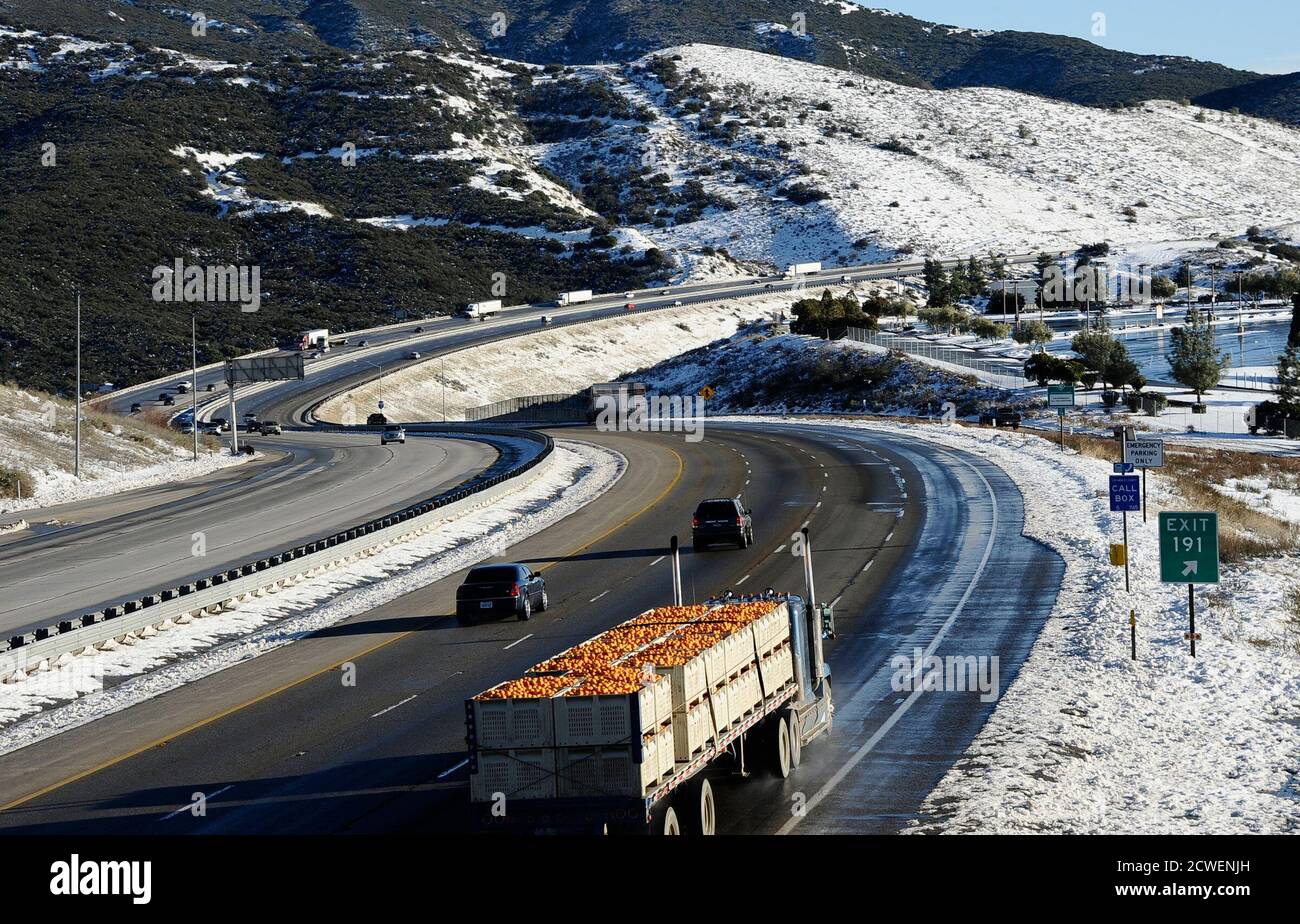 Directions To Highway 5 North Page 18 - Traffic Directions High Resolution Stock Photography And Images -  Alamy