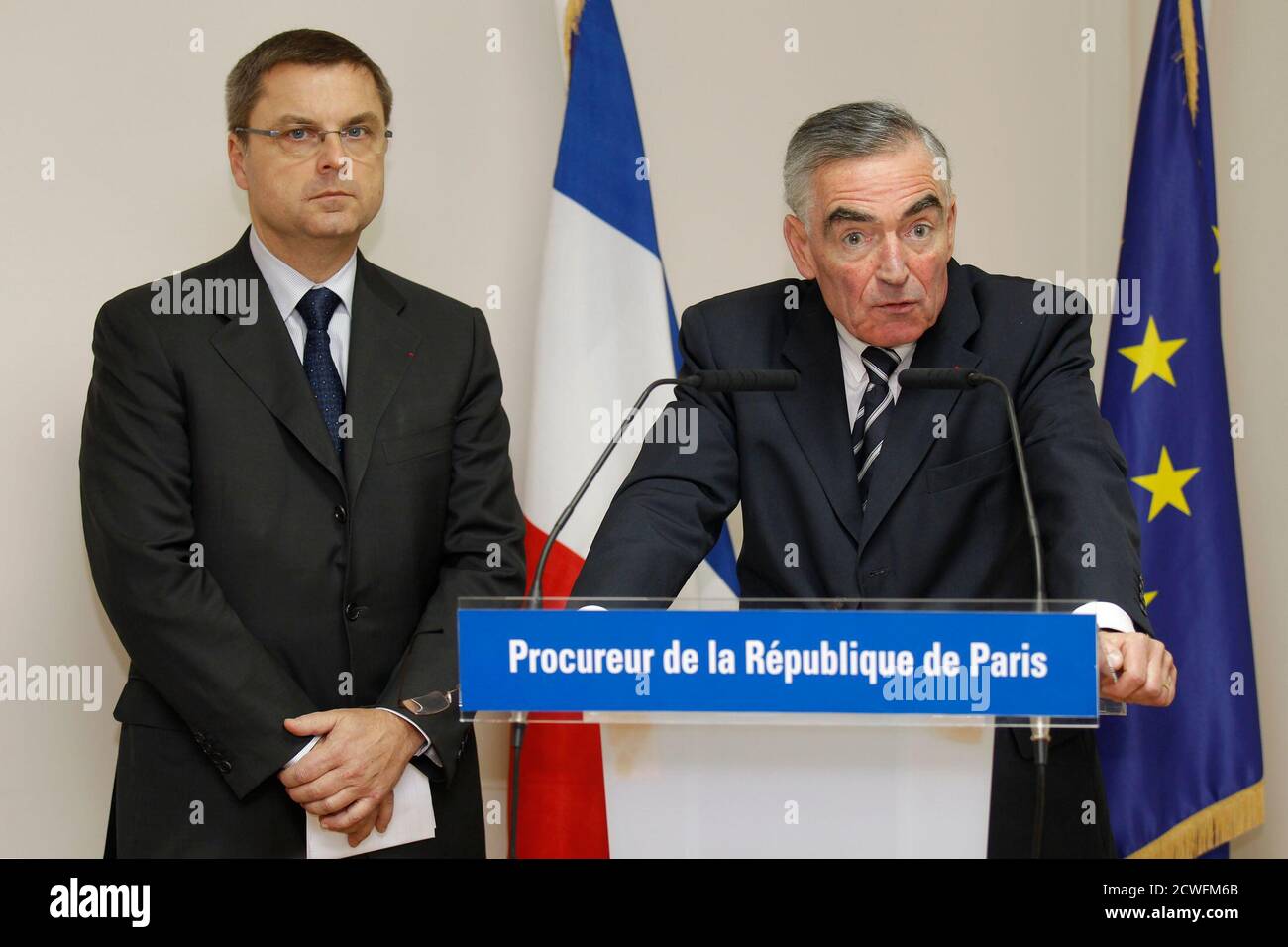 Pickpockets Paris High Resolution Stock Photography And Images Alamy