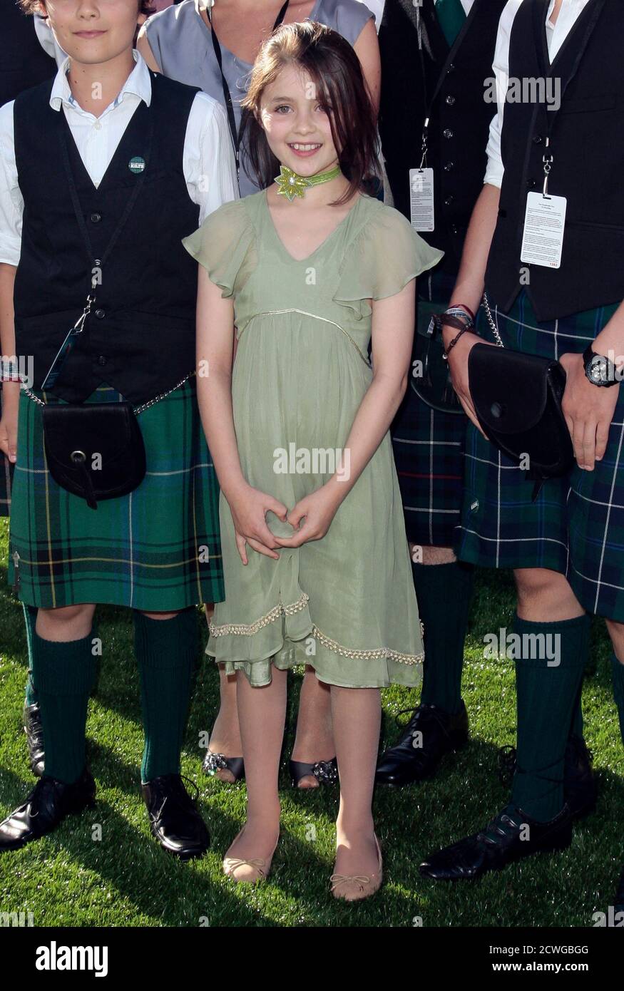 Cast Member Peigi Barker Arrives At The Premiere Of Disney Pixar S Brave In Hollywood California June 18 12 Reuters Jason Redmond United States s Entertainment Stock Photo Alamy Cast Member Peigi Barker Arrives At The Premiere Of Disney Pixar S Brave In Hollywood California June 18 12 Reuters Jason Redmond United States s Entertainment Stock Photo Alamy